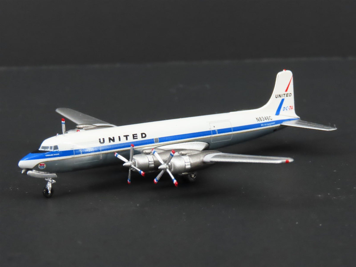 1:400 Scale Aero Classics United McDonnell Douglas DC-7A Cargoliner #N6346C