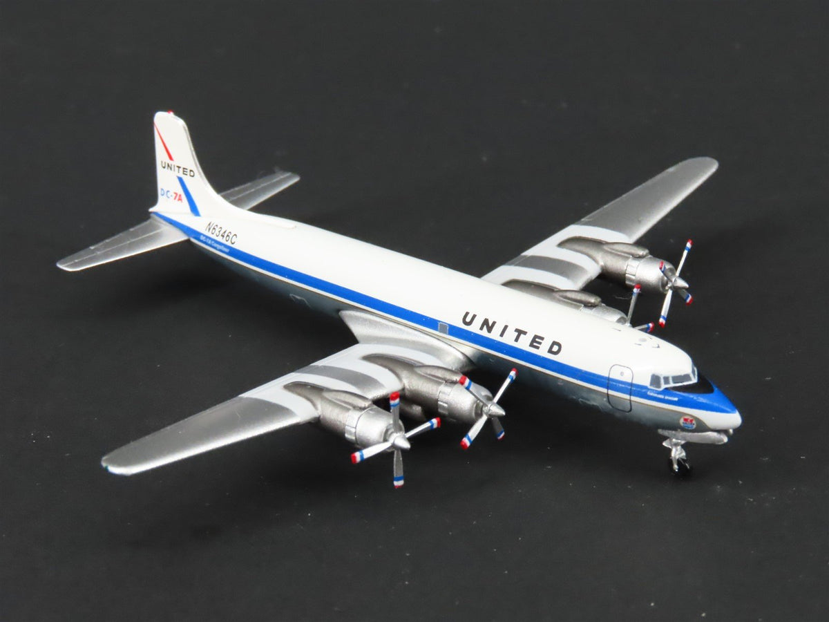 1:400 Scale Aero Classics United McDonnell Douglas DC-7A Cargoliner #N6346C