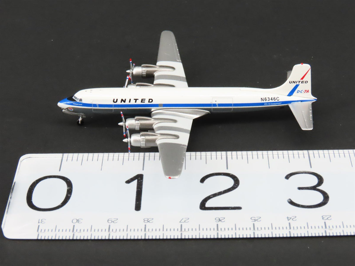 1:400 Scale Aero Classics United McDonnell Douglas DC-7A Cargoliner #N6346C