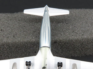 1:400 Scale Aero Classics United McDonnell Douglas DC-7A Cargoliner #N6346C