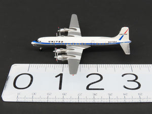 1:400 Scale Aero Classics United McDonnell Douglas DC-6B Mainliner #N37564