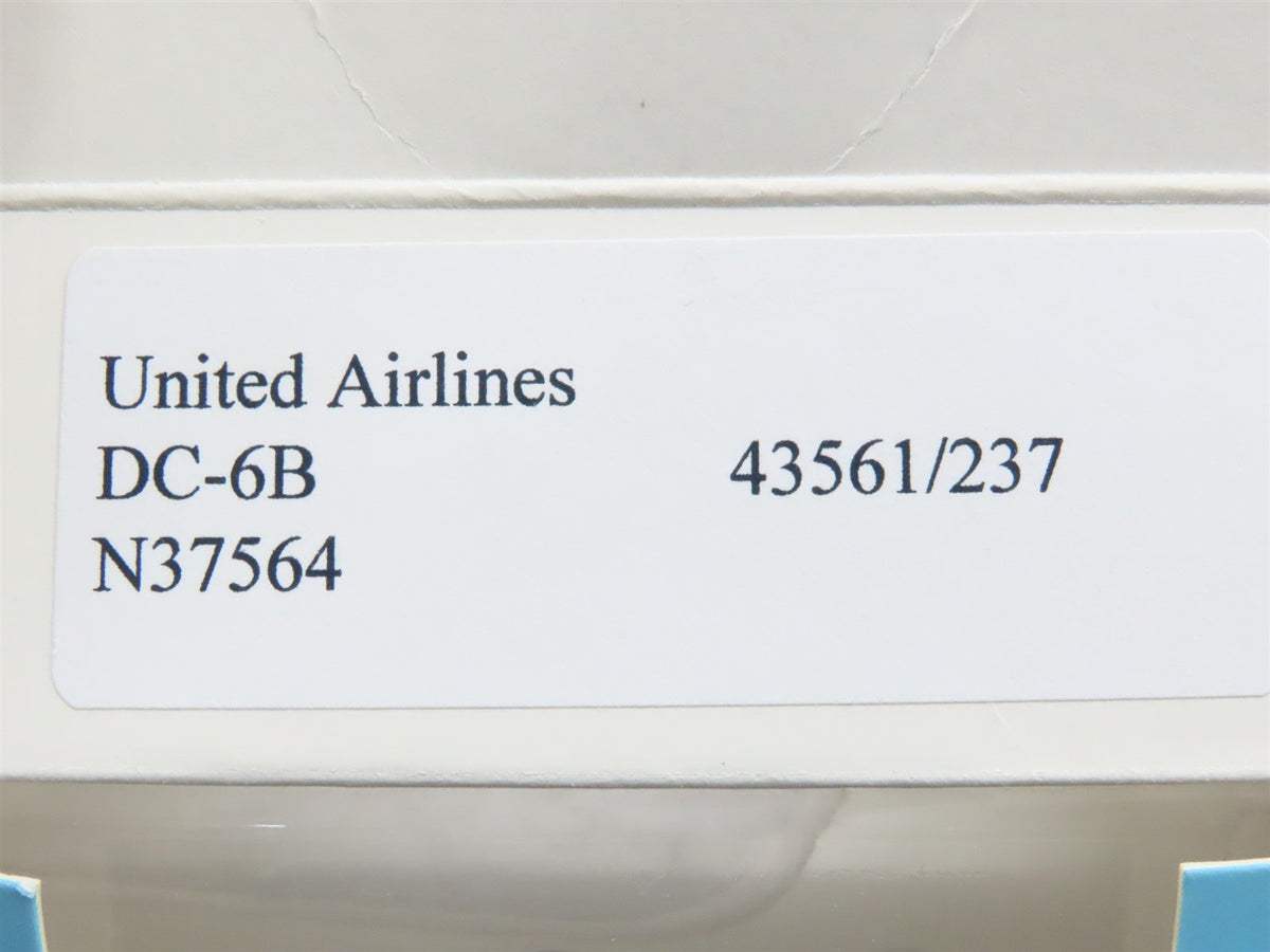 1:400 Scale Aero Classics United McDonnell Douglas DC-6B Mainliner #N37564