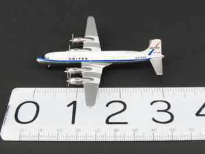 1:400 Scale Aero Classics United McDonnell Douglas DC-6A Cargoliner #N37590