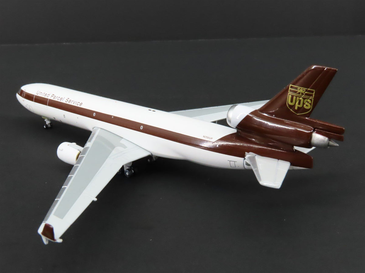 1:400 Scale Gemini Jets UPS McDonnell Douglas MD-11 Airliner #N250UP w/ Stand