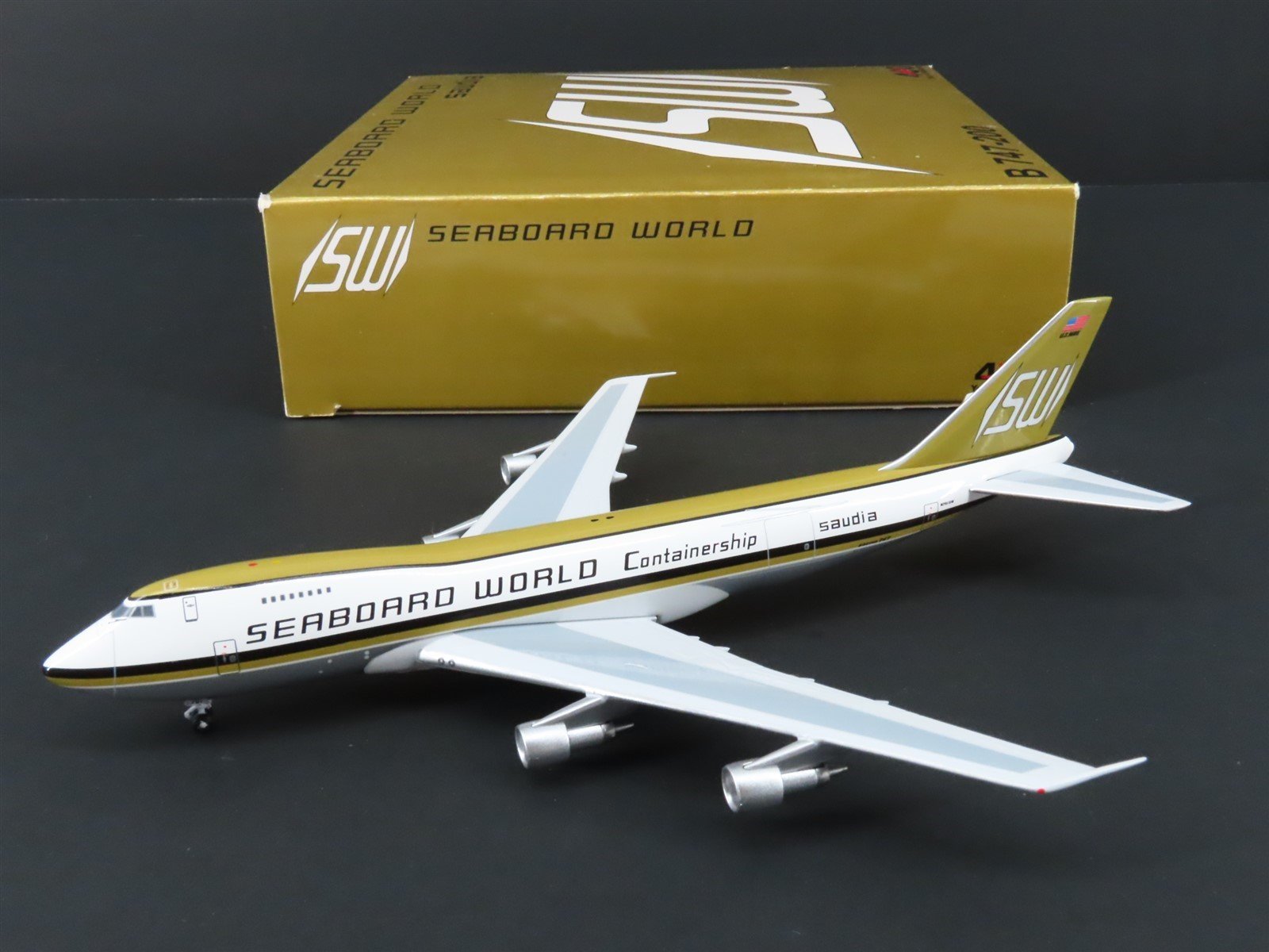 1:400 Scale 400 Your Craftsman Seaboard World Containership Saudia Boeing B747