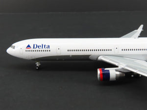 1:400 Scale Gemini Jets GJDAL279 Delta McDonnell Douglas MD-11 Airliner #N813DE