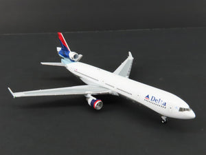 1:400 Scale Gemini Jets GJDAL279 Delta McDonnell Douglas MD-11 Airliner #N813DE