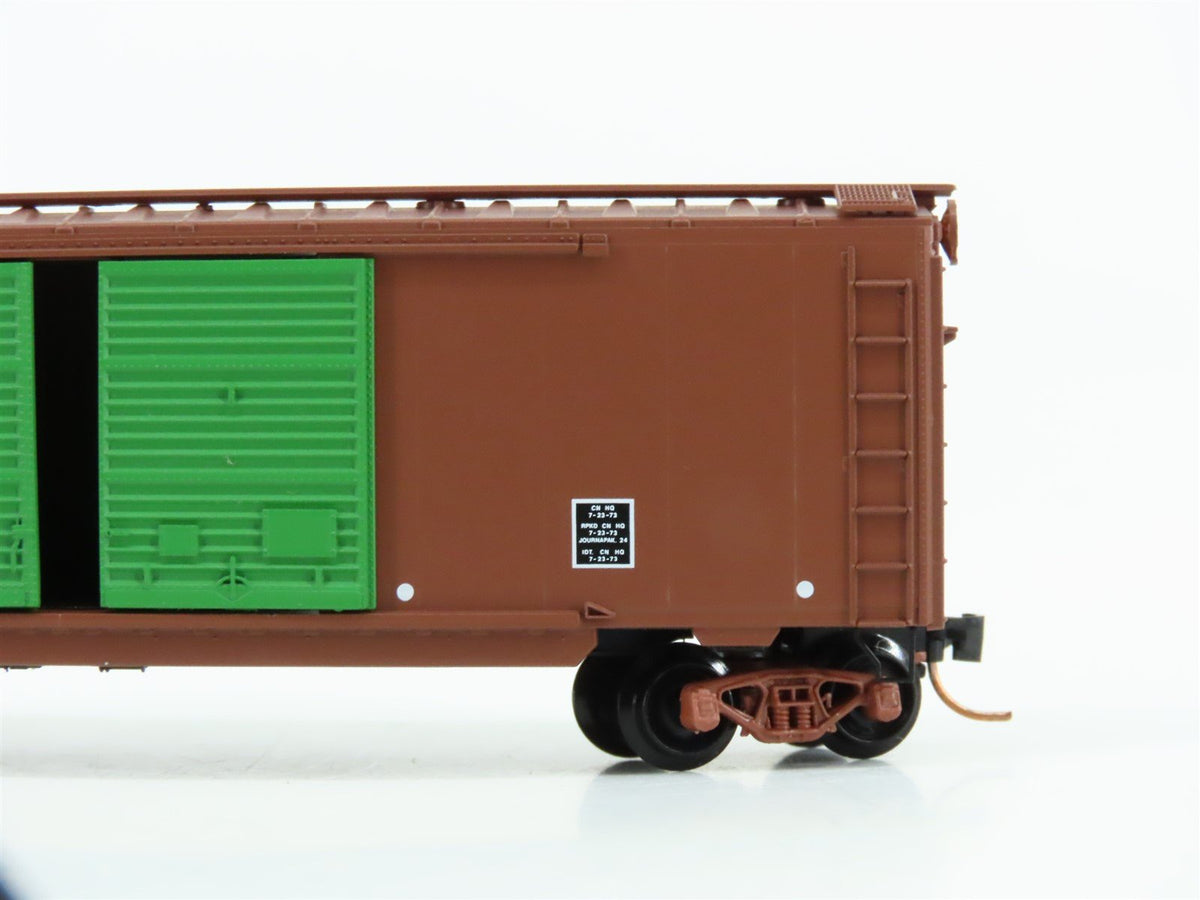 N Scale Micro-Trains MTL 23260 DWC Duluth Winnipeg &amp; Pacific 40&#39; Reefer #582225