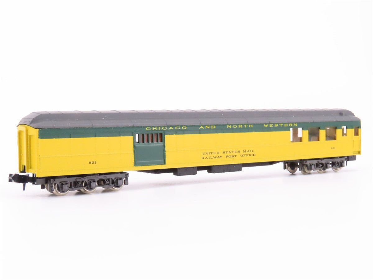 N Scale Con-Cor 0003-570014 CNW Railway Heavyweight Passenger 6-Car Set