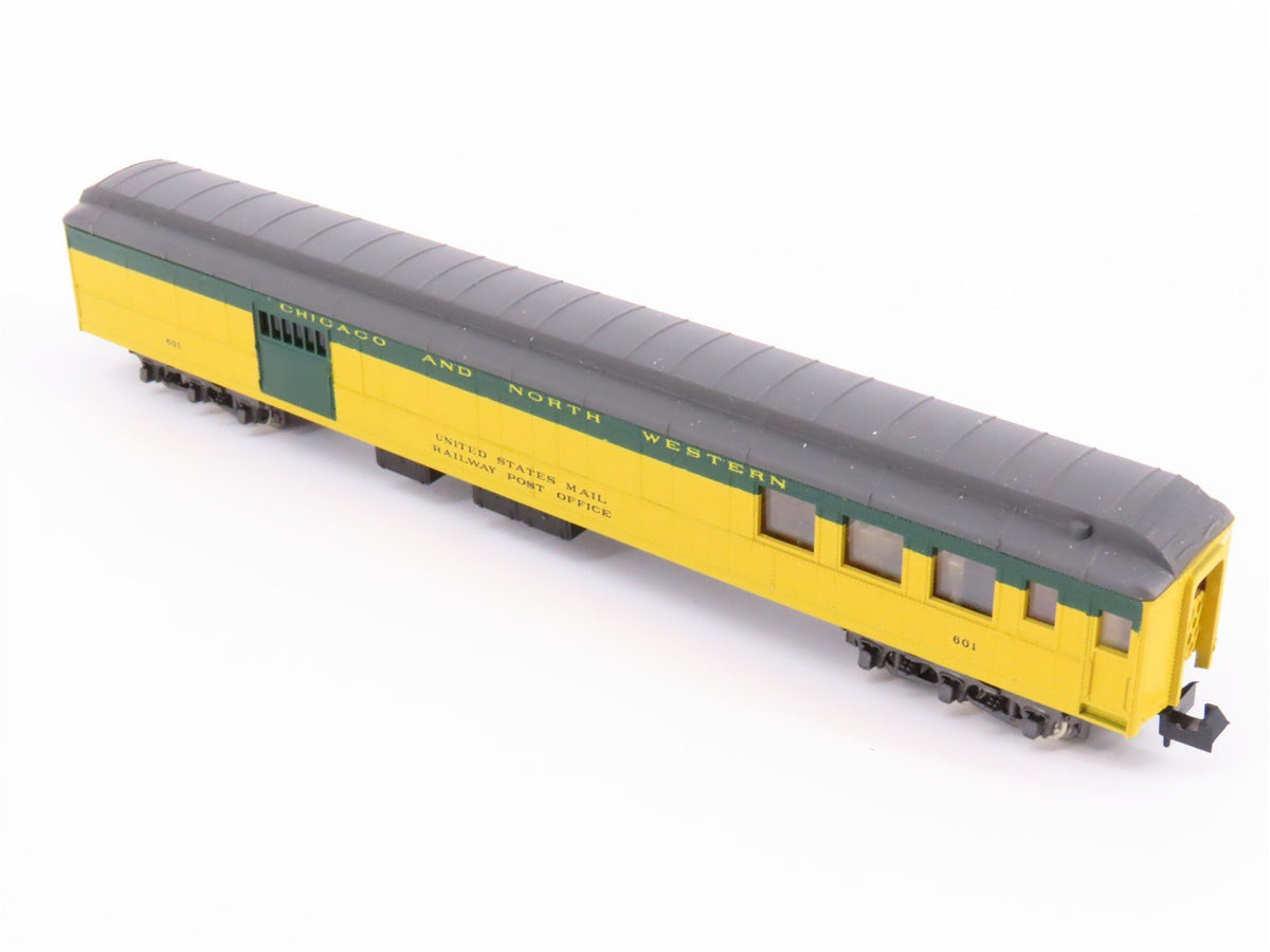 N Scale Con-Cor 0003-570014 CNW Railway Heavyweight Passenger 6-Car Set