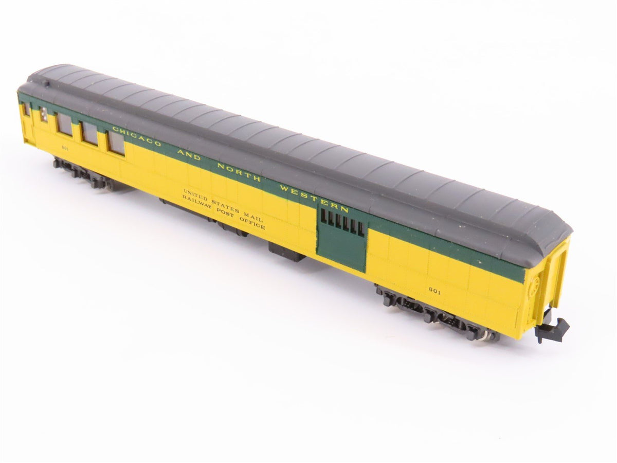 N Scale Con-Cor 0003-570014 CNW Railway Heavyweight Passenger 6-Car Set