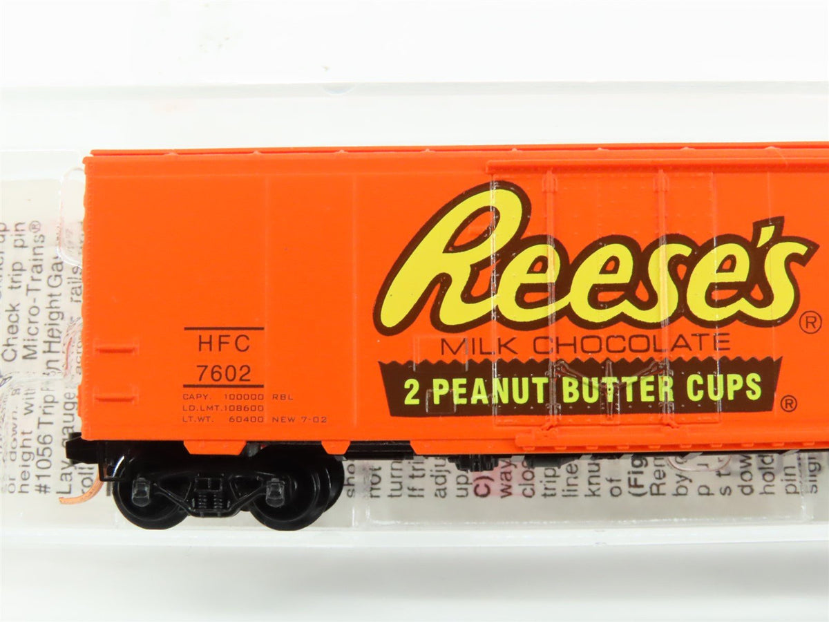 N Scale Micro-Trains MTL 21300 HFC Hershey&#39;s Reese&#39;s 40&#39; Plug Door Box Car #7602