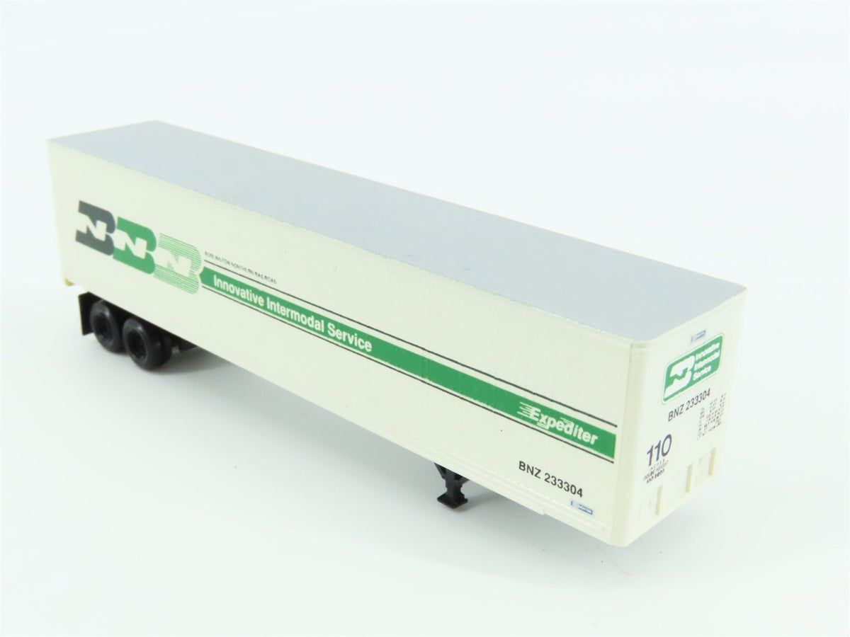 N Kadee Micro-Trains MTL 67000 BNZ Burlington Northern 45&#39; Trailer 233304 Custom