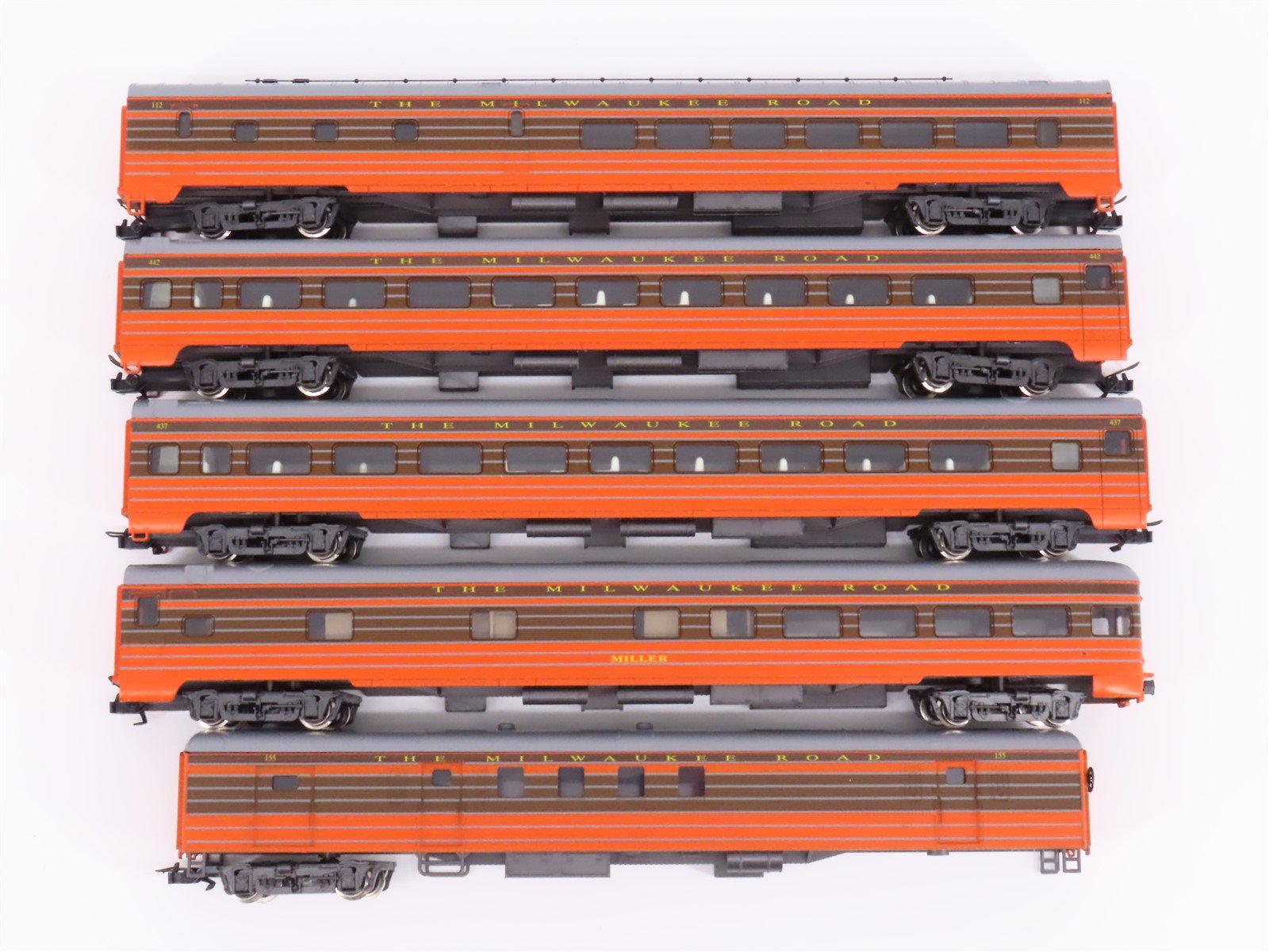 HO Scale Rivarossi MILW Milwaukee Road Passenger Car 5-Pack