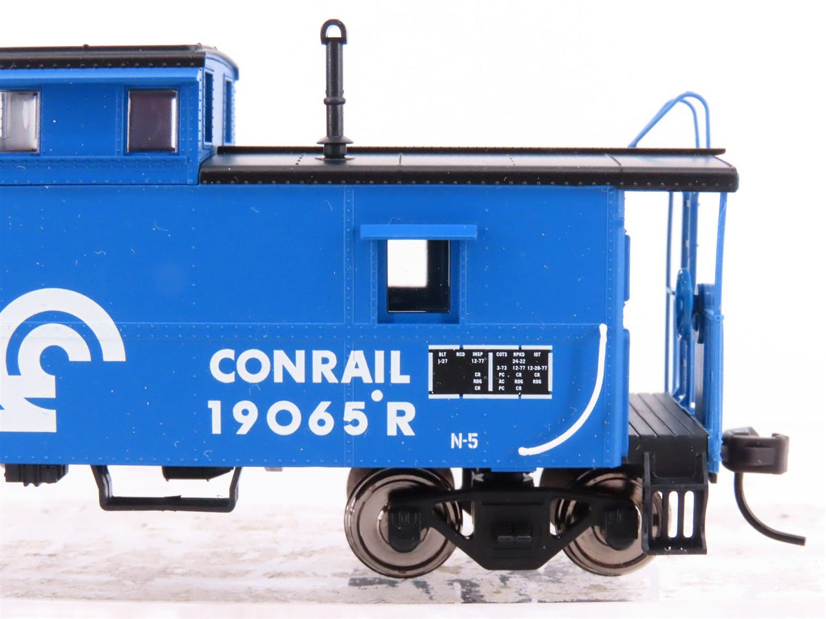 HO Scale Atlas Trainman 952 CR Conrail Cupola Caboose #19065