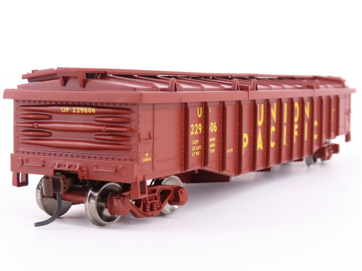 HO Scale Athearn RTR 92198 UP Union Pacific 50&#39; Covered Gondola Car #229606