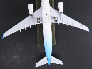 1:400 Big-Bus Models Die-Cast Air Transat 