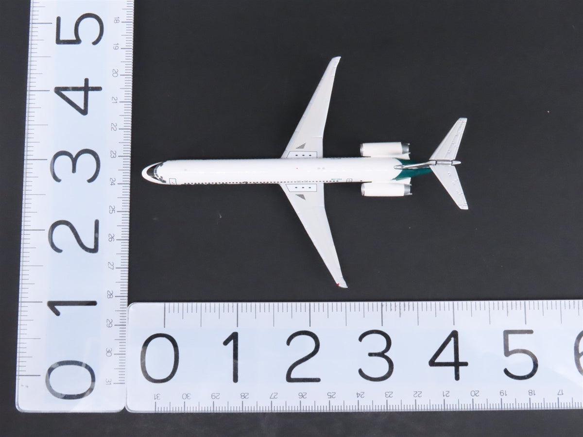 1:400 Scale Phoenix Die-Cast Reno Air McDonnell Douglas MD-83 Airliner