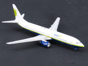 1:400 Scale GeminiJets II GJBSK450 Die-Cast Miami Air Boeing 737-800 Airliner