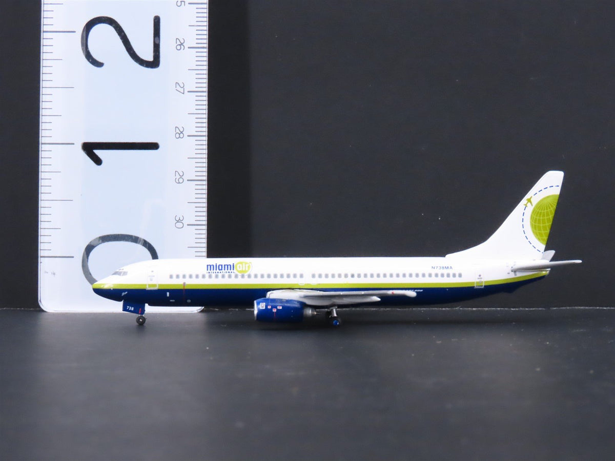 1:400 Scale GeminiJets II GJBSK450 Die-Cast Miami Air Boeing 737-800 Airliner