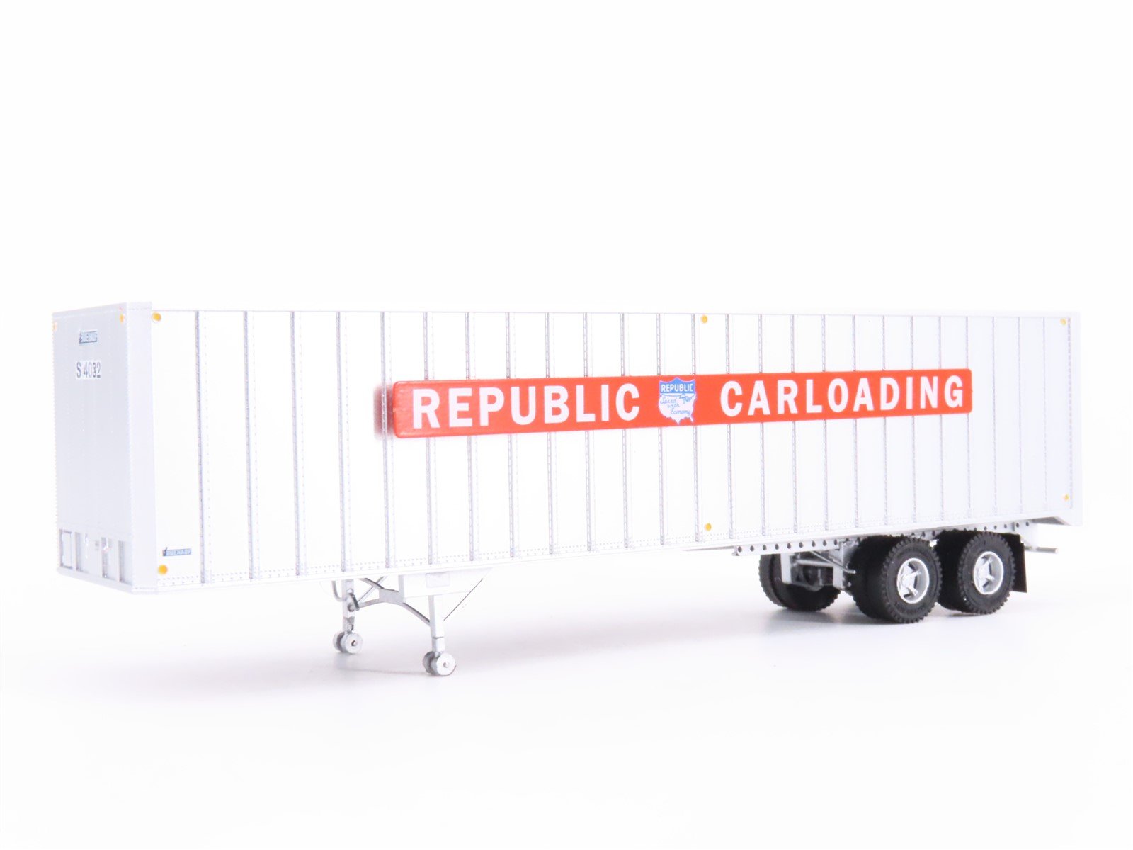 HO Scale Rapido 403031 Republic Carloading 40' Exterior-Post Van Trailer #S-4032