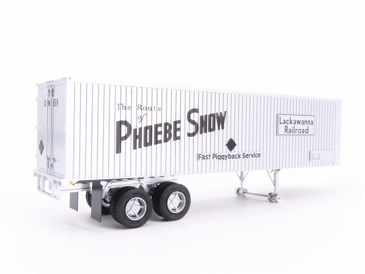 HO Scale Rapido #403006 DL&amp;W Phoebe Snow 35&#39; Integral-Post Van Trailer #559