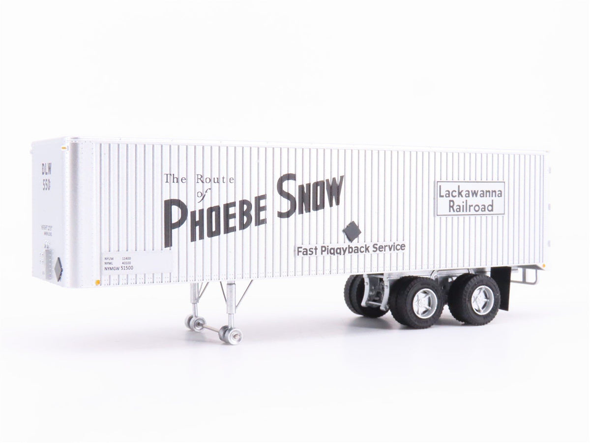 HO Scale Rapido #403005 DL&amp;W Phoebe Snow 35&#39; Integral-Post Van Trailer #550