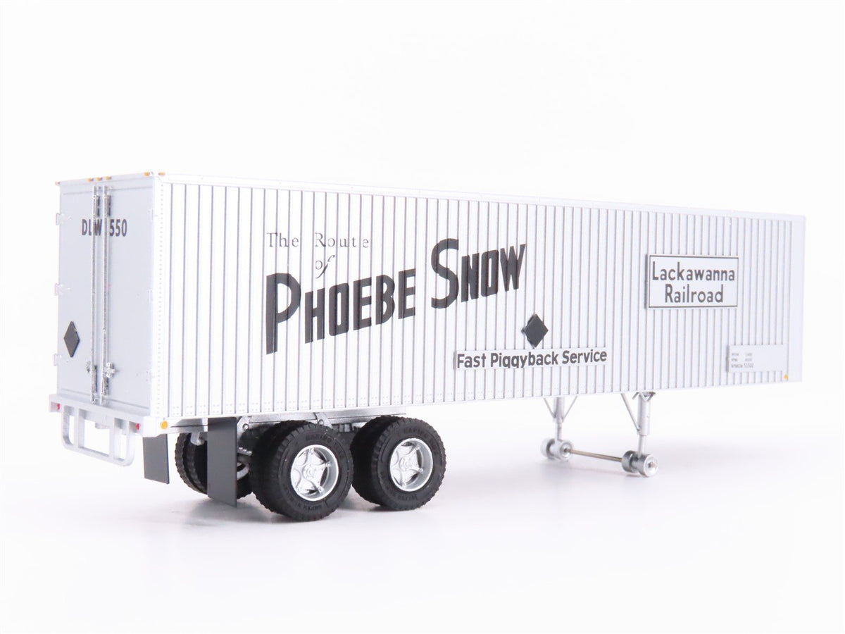 HO Scale Rapido #403005 DL&amp;W Phoebe Snow 35&#39; Integral-Post Van Trailer #550