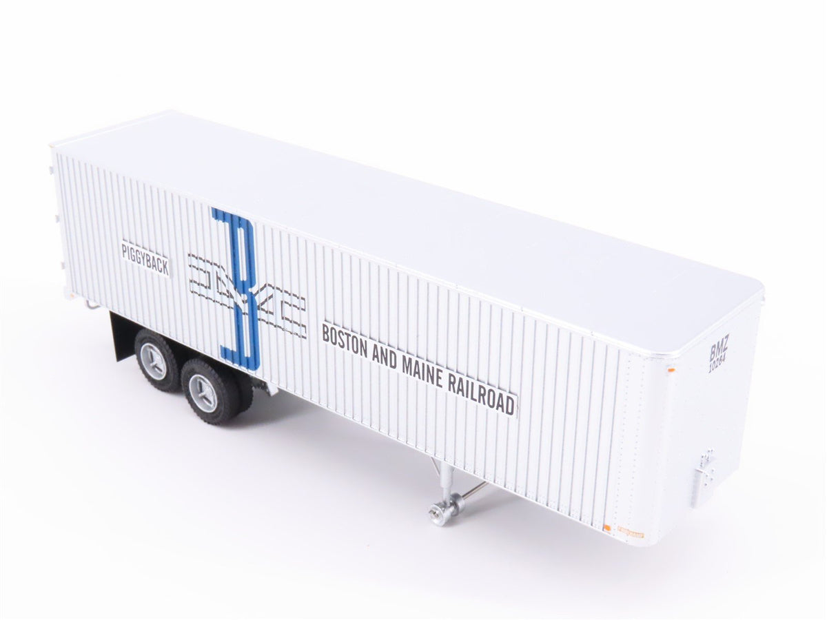 HO Rapido #403003 BMZ Boston &amp; Maine 35&#39; Integral-Post Van Trailer #10264