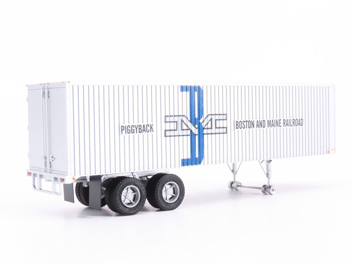 HO Rapido #403001 BMZ Boston &amp; Maine 35&#39; Integral-Post Van Trailer #10252