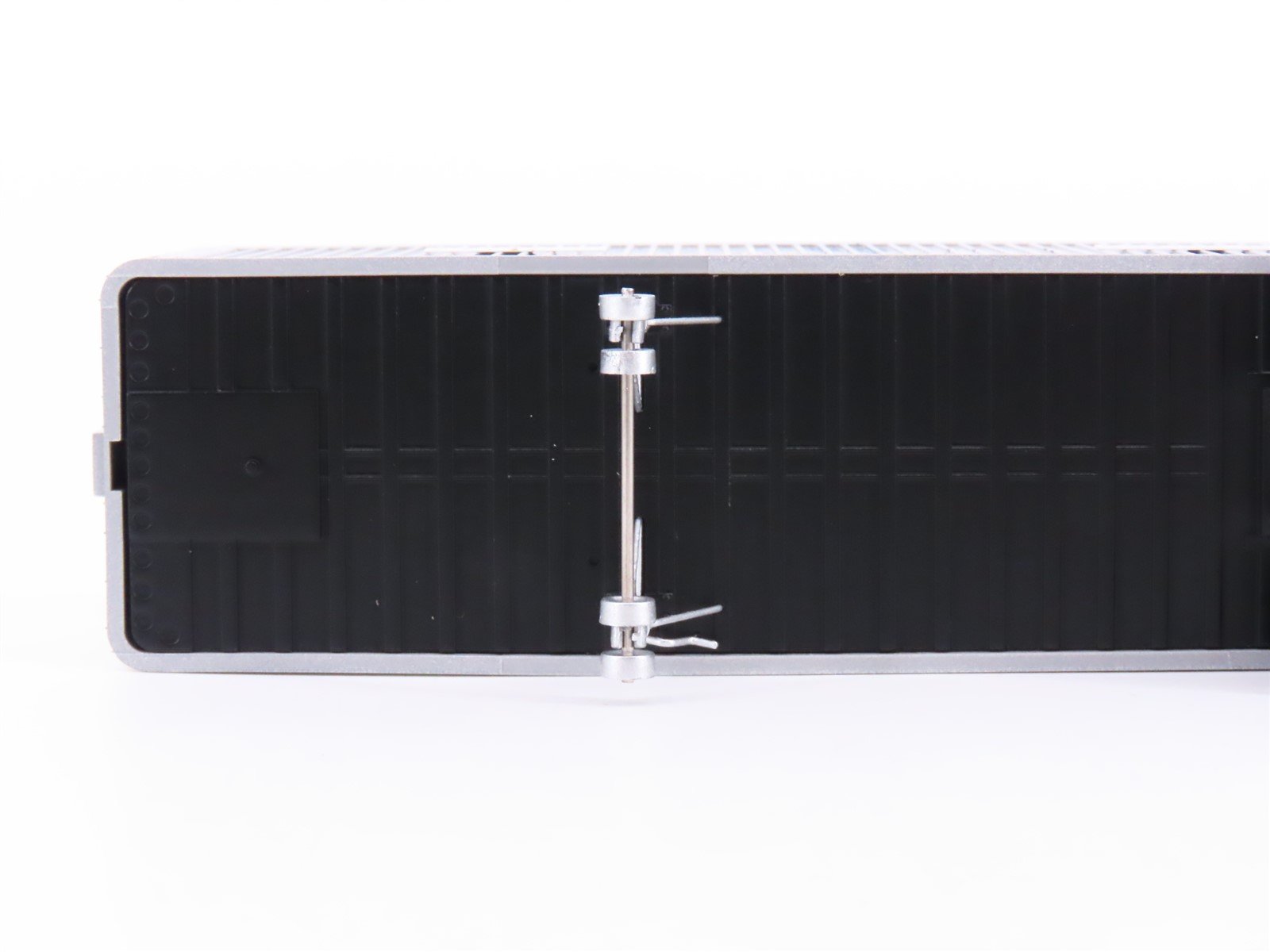 HO Rapido #403002 BMZ Boston & Maine 35' Integral-Post Van Trailer #10258