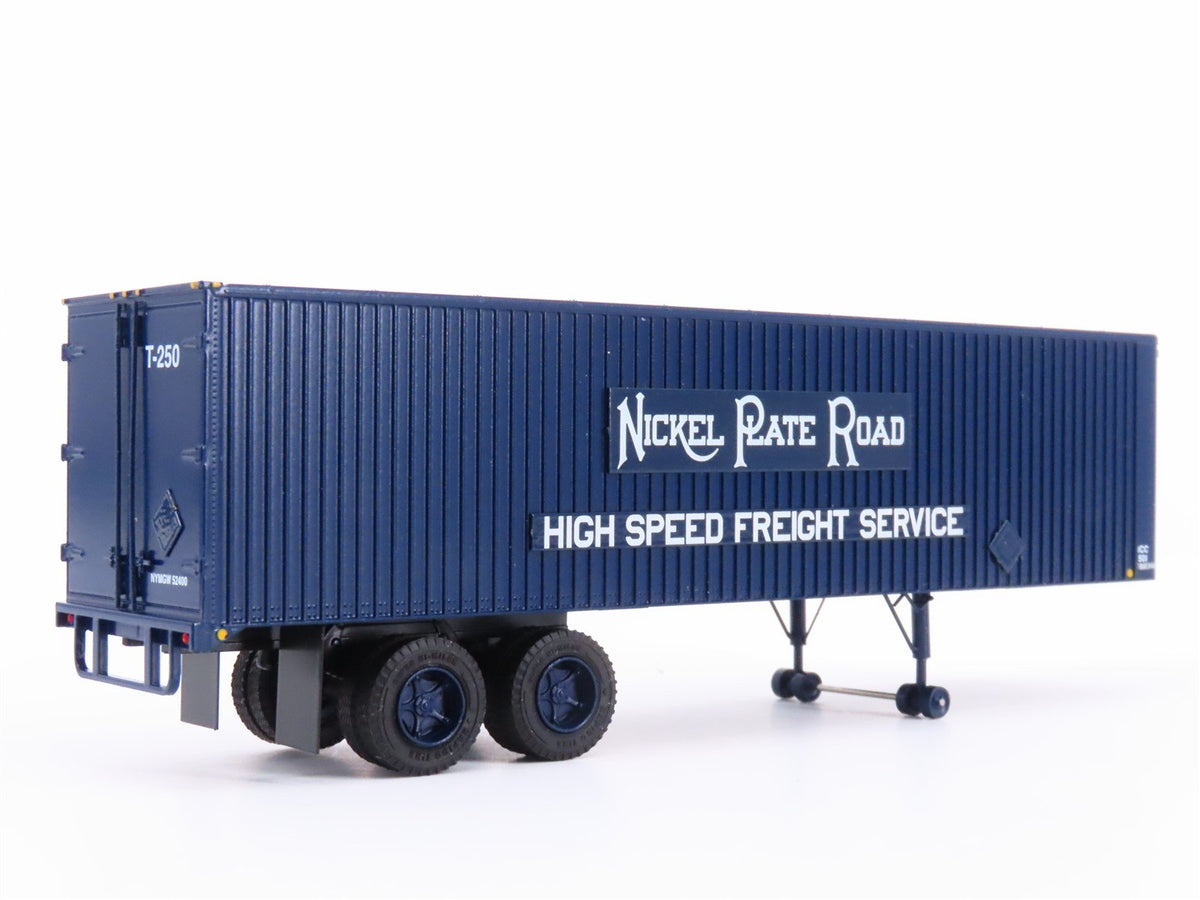 HO Rapido #403010 NKP Nickel Plate Road 35&#39; Integral-Post Van Trailer #T-250