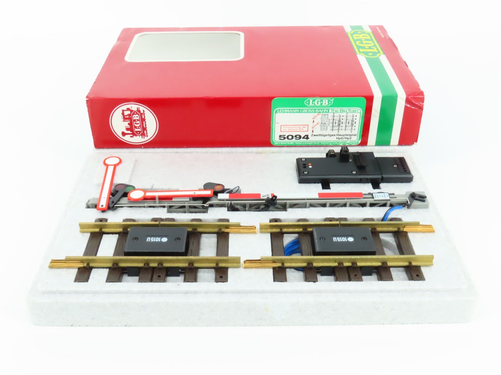 G Scale LGB 5094 Double-Armed Semaphore Main Signal Hp0/Hp2 w/ Disconnect Tracks