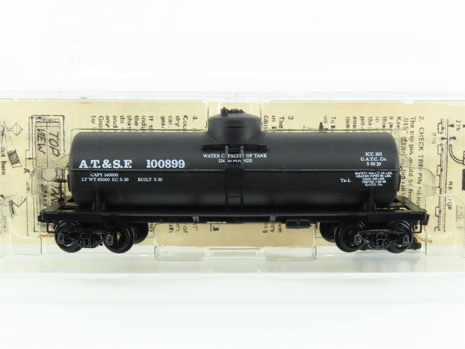 N Scale Kadee Micro-Trains MTL 65012 ATSF Santa Fe Railroad 39' Tank Car #100899