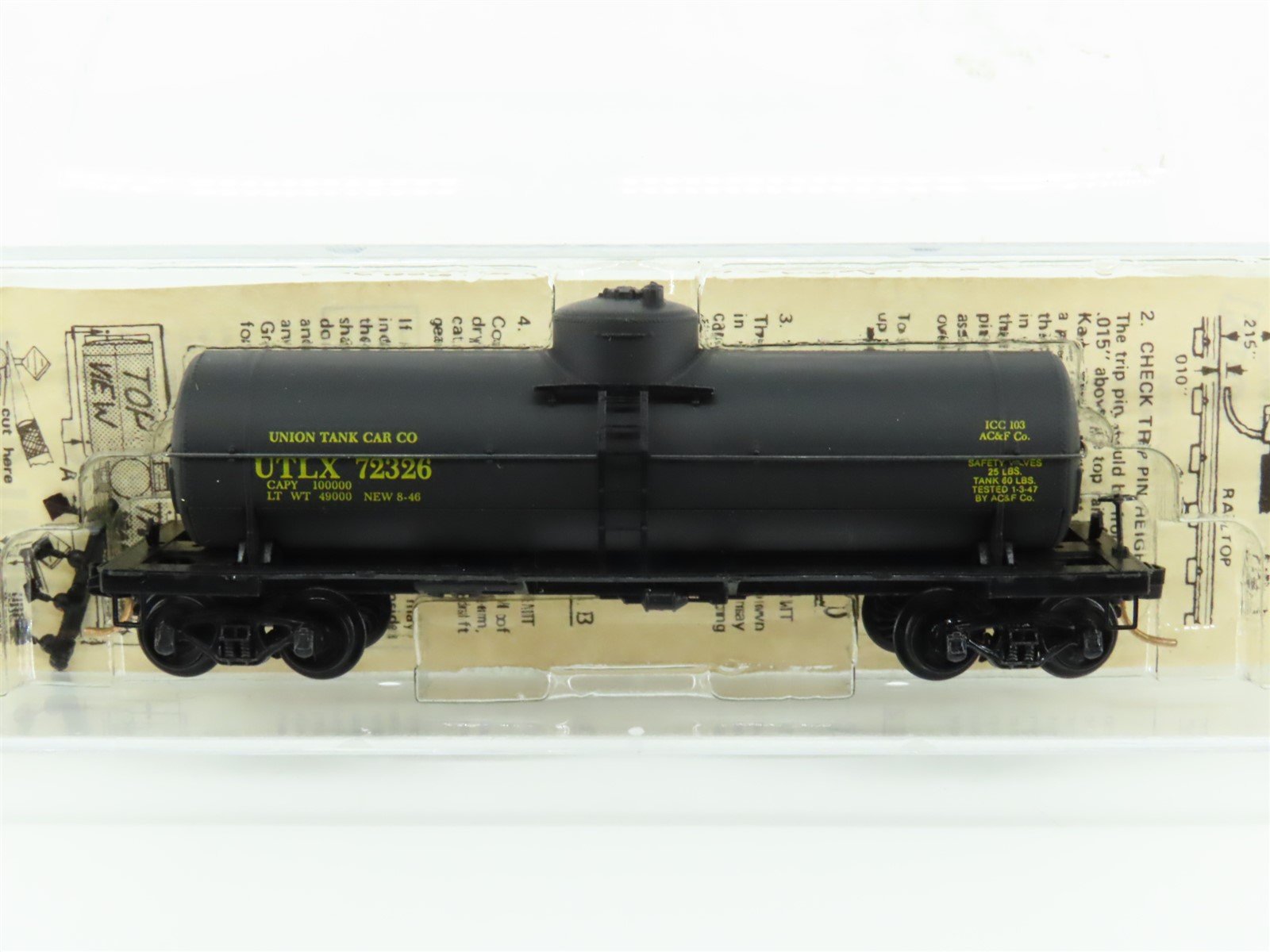 N Scale Kadee Micro-Trains MTL 65122 UTLX Union 39' Single Dome Tank Car #72326