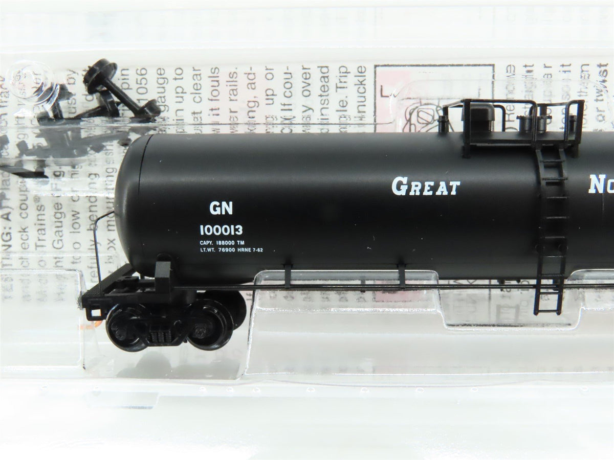 N Scale Micro-Trains MTL 110050 GN Great Northern Railway 56&#39; Tank Car #100013