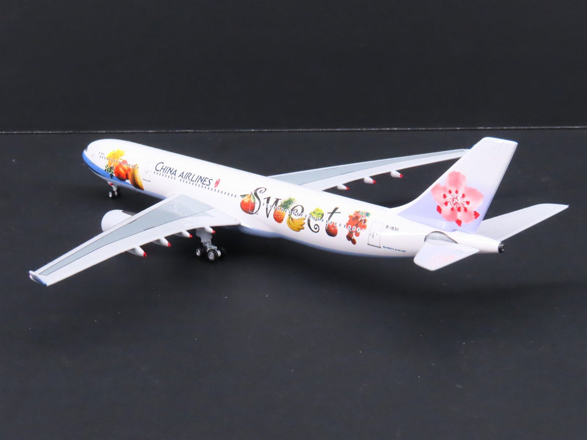 1:400 Scale Big-Bus Models Die-Cast China Airlines &quot;Sweet&quot; A330-302 Airliner
