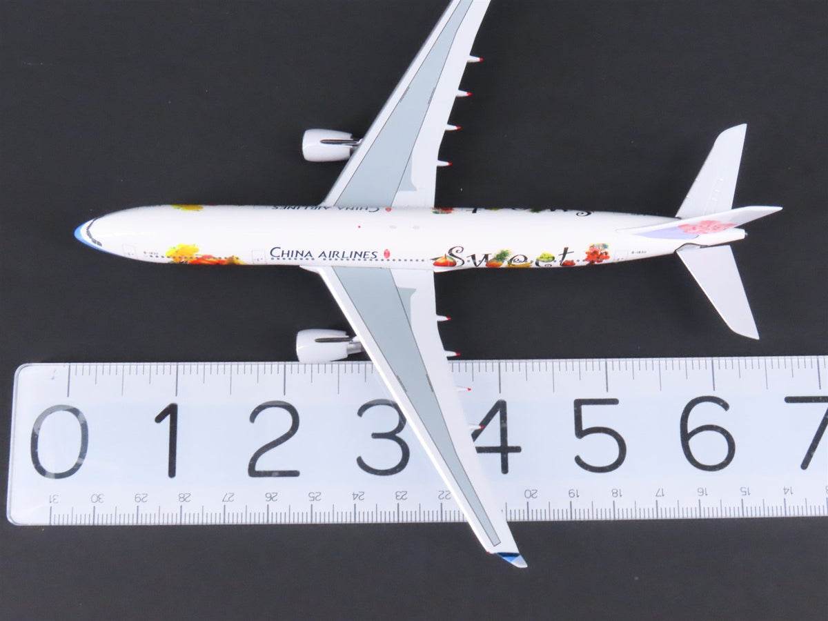 1:400 Scale Big-Bus Models Die-Cast China Airlines &quot;Sweet&quot; A330-302 Airliner