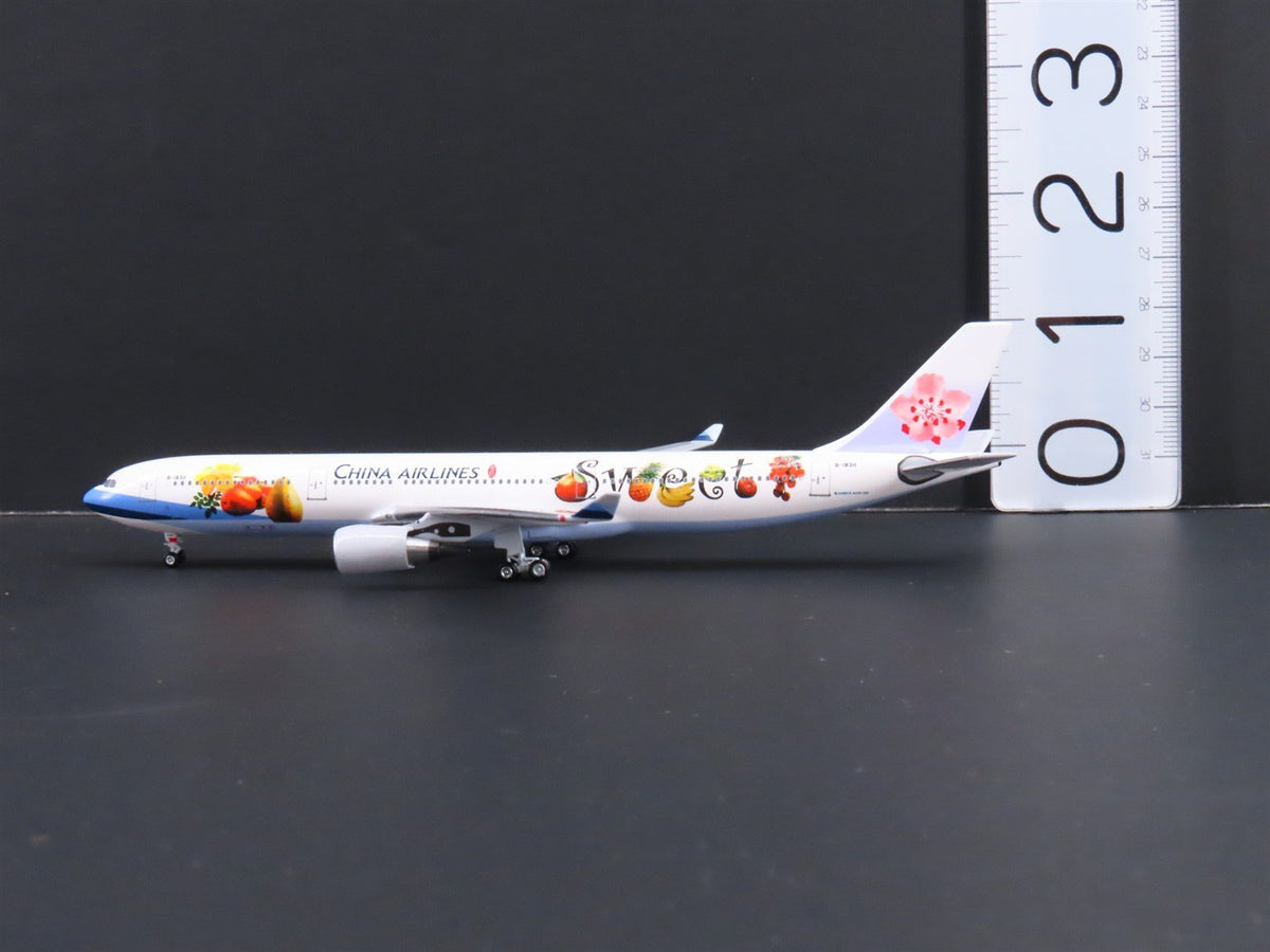 1:400 Scale Big-Bus Models Die-Cast China Airlines &quot;Sweet&quot; A330-302 Airliner