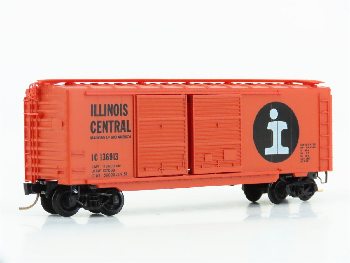 N Scale Kadee Micro-Trains MTL 23090 IC Illinois Central 40&#39; Box Car #136913