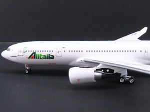 1:400 Scale Big-Bus Models Die-Cast Alitalia Airbus A330-202 Airliner