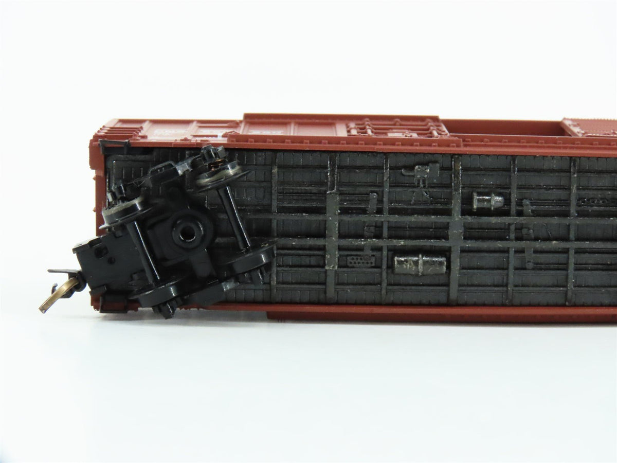 N Scale Kadee Micro-Trains MTL 26030 CNA Canadian National 50&#39; Box Car #553290