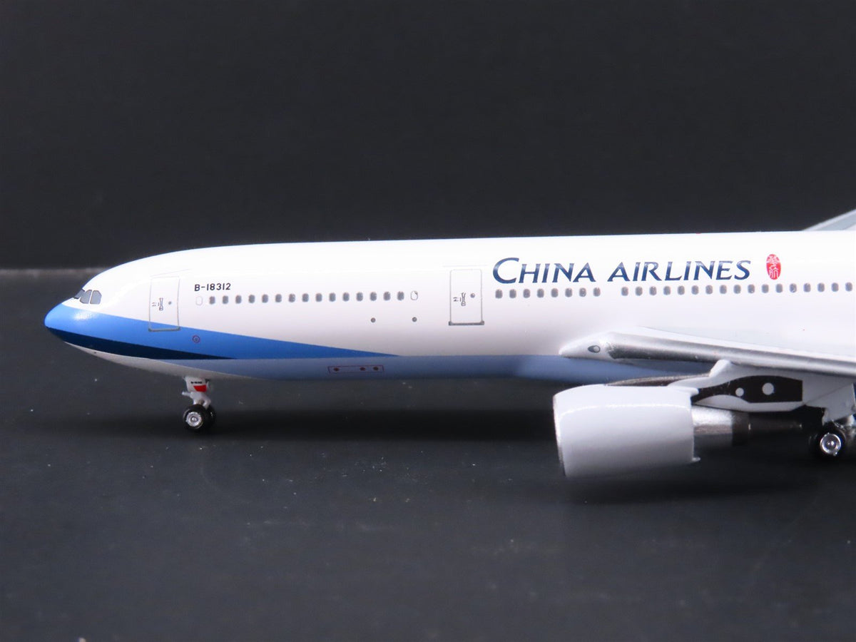 1:400 Scale Big-Bus Models Die-Cast China Airlines &quot;50&quot; Airbus A330-300
