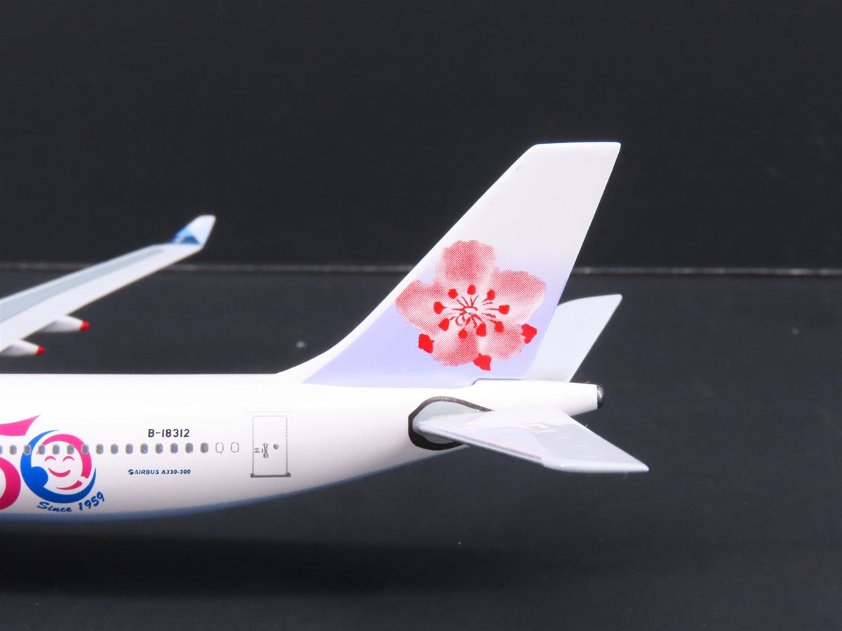 1:400 Scale Big-Bus Models Die-Cast China Airlines &quot;50&quot; Airbus A330-300