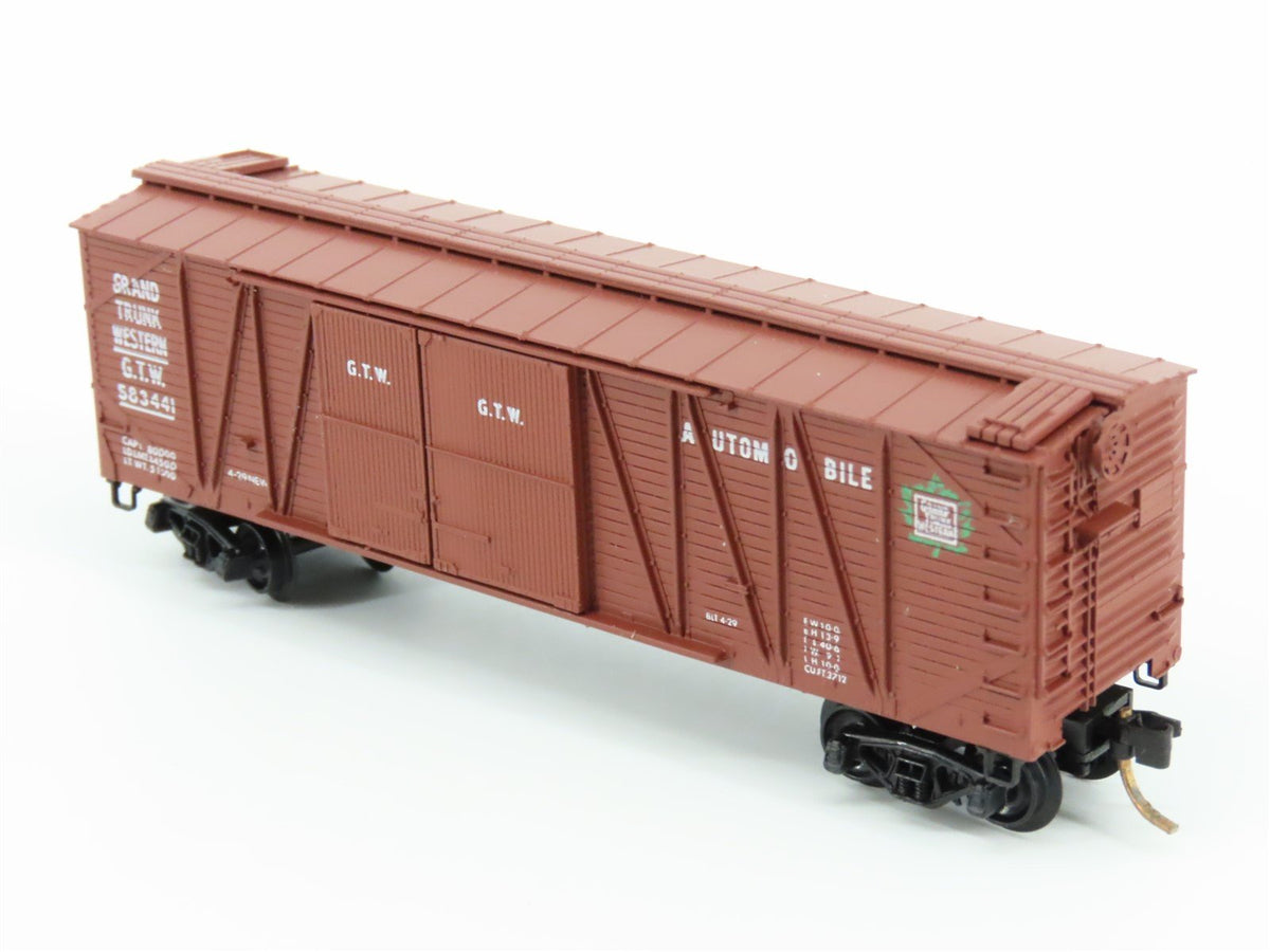 N Scale Kadee Micro-Trains MTL 29010 GTW Grand Trunk Western 40&#39; Box Car #583441