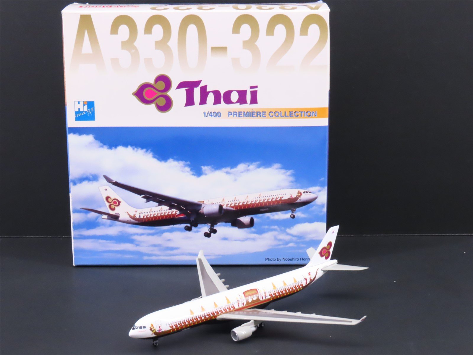 1:400 Dragon Wings 55187 Die-Cast Thai Airbus A330-322 Airliner w/ Stand
