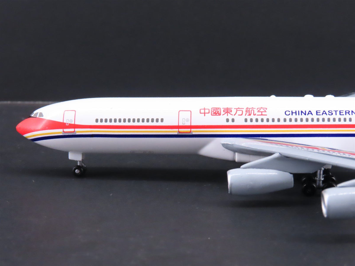 1:400 Dragon Wings 55005 Die-Cast China Eastern Airbus A340-313 Airliner wStand