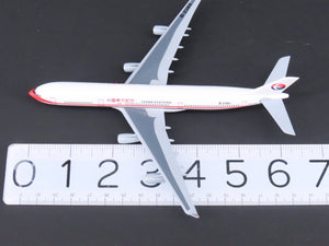1:400 Dragon Wings 55005 Die-Cast China Eastern Airbus A340-313 Airliner wStand