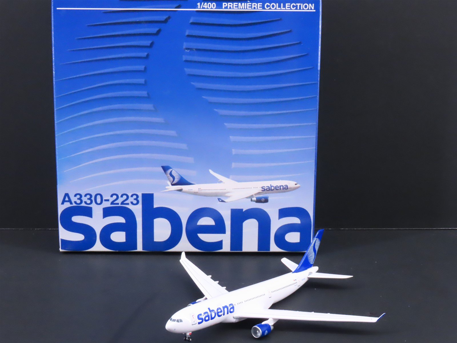 1:400 Scale Dragon Wings 55292 Die-Cast Sabena A330-223 Airliner wStand