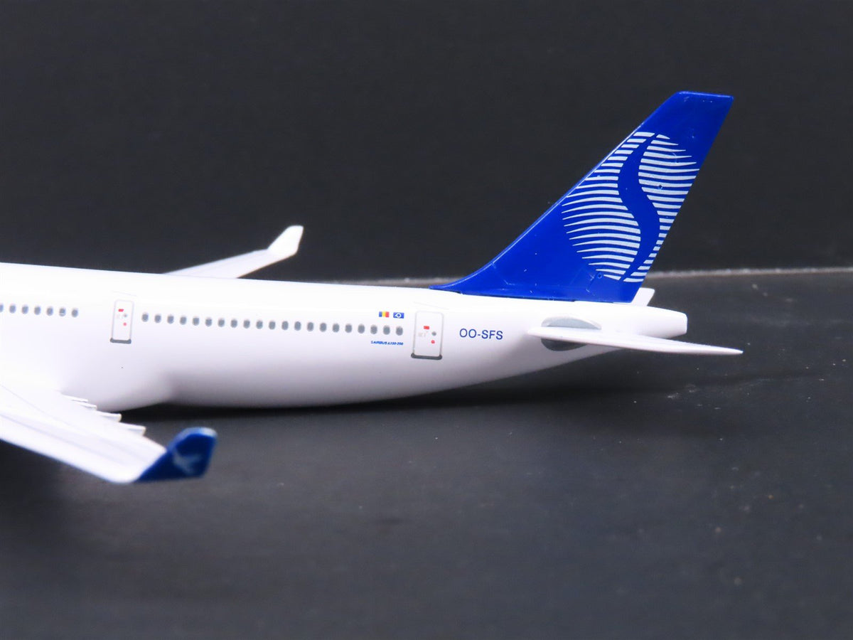 1:400 Scale Dragon Wings 55292 Die-Cast Sabena A330-223 Airliner wStand